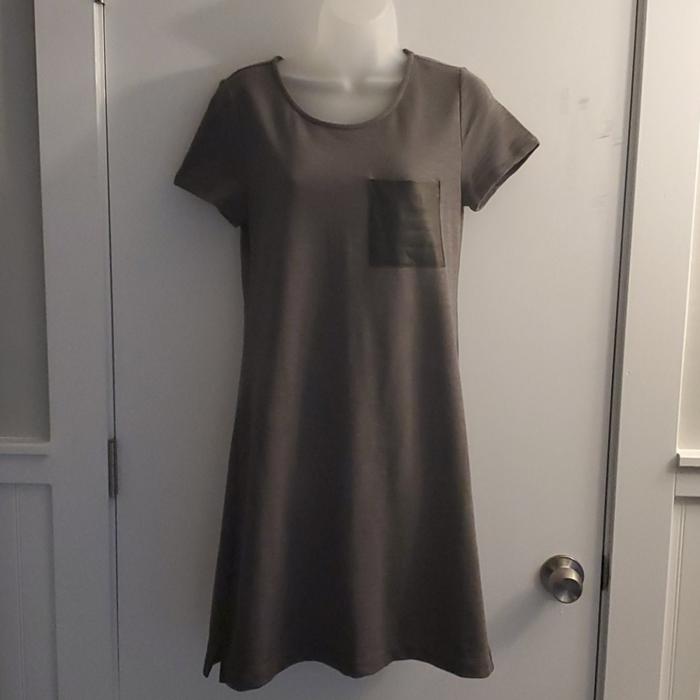 Gap gray lightweight knit t-shirt dress sz S
